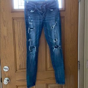 Jetting super stretch jeans with holes